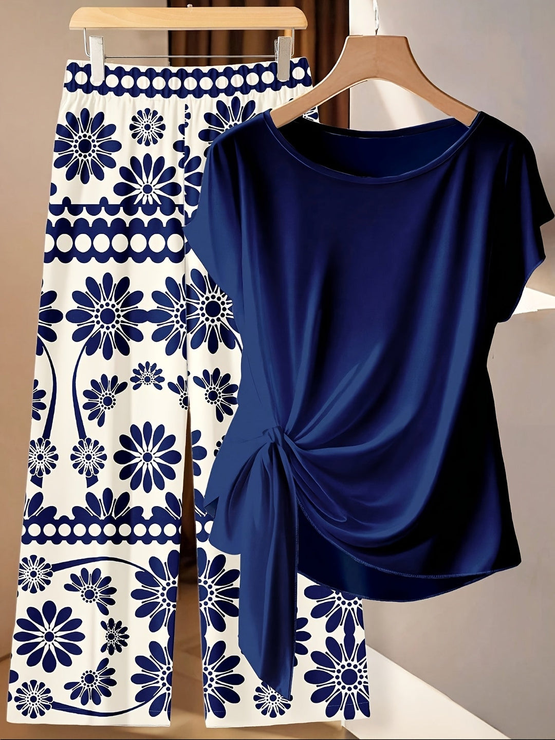 Penny™ | Printed Two-Piece Casual Set with Tie-Front Top